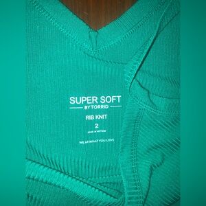 Torrid Kelly green ribbed tank top super soft size 2x